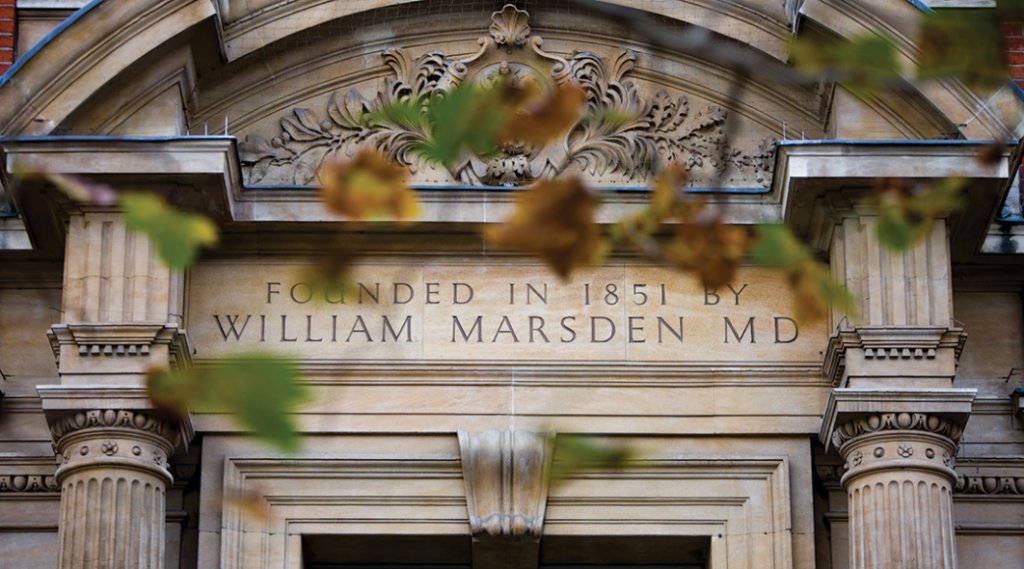 Royal Marsden potencia el agente COVID-19 virtual con IBM Watson