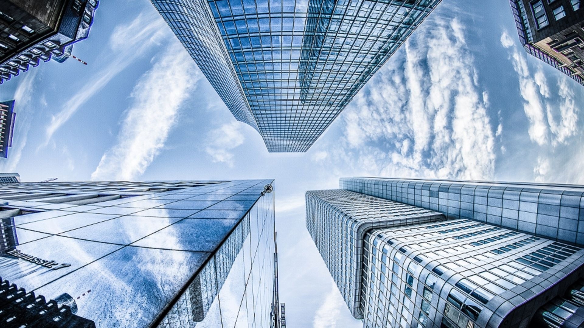 El mercado de servicios Cloud podría superar el billón de dólares en 2024