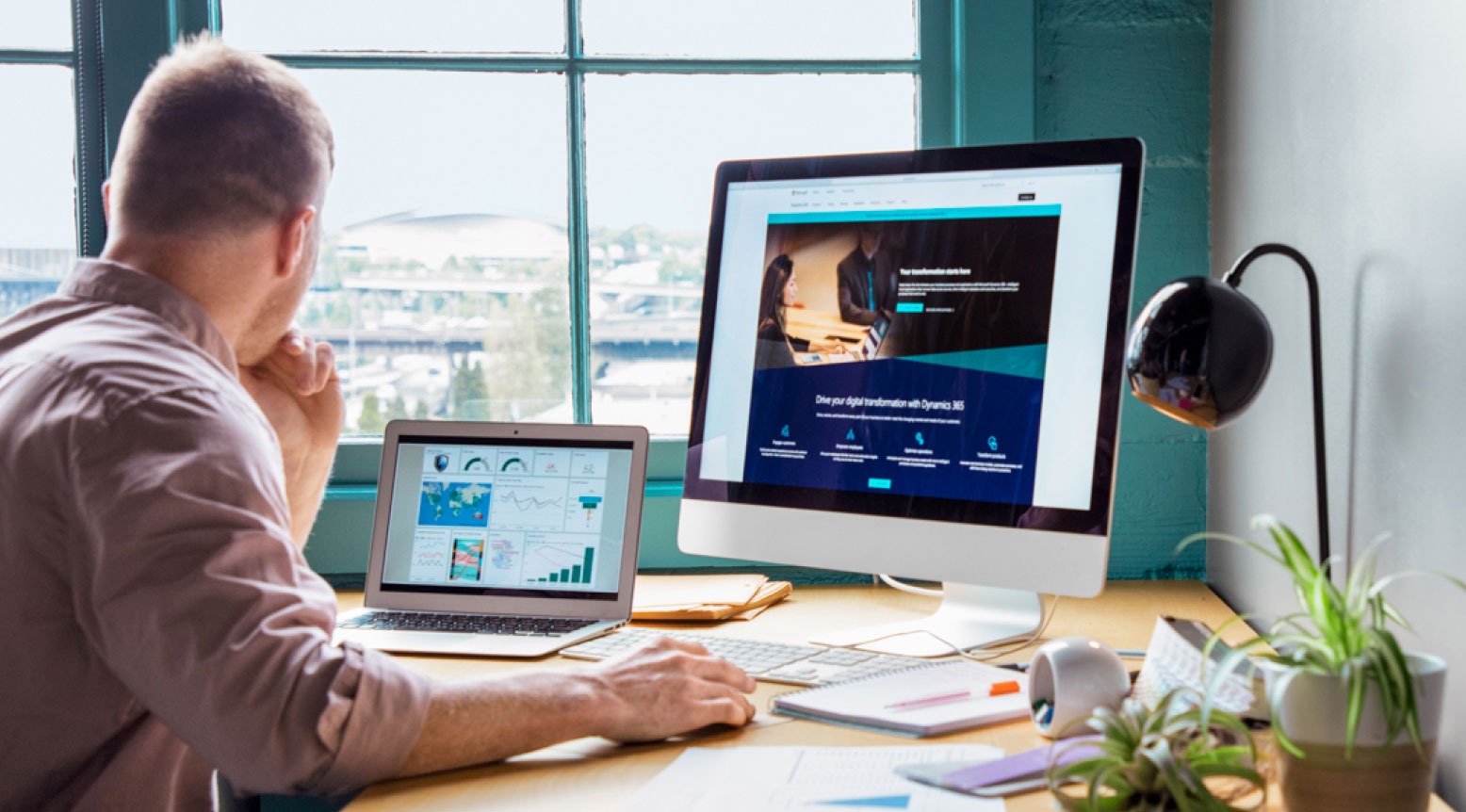 people working microsoft dynamics 365