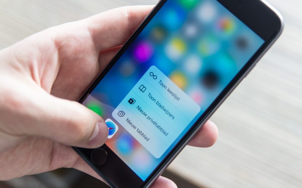 Un fallo de Safari permite a los sitios web rastrear la actividad de navegación y los identificadores únicos
