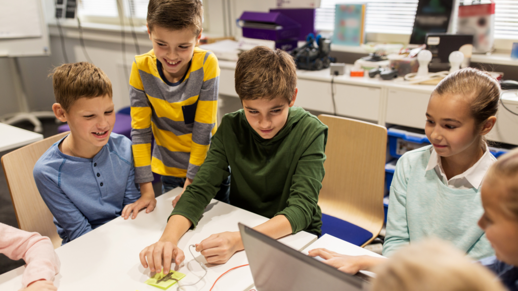 Tecnología en la educación transformando el aprendizaje en la era digital